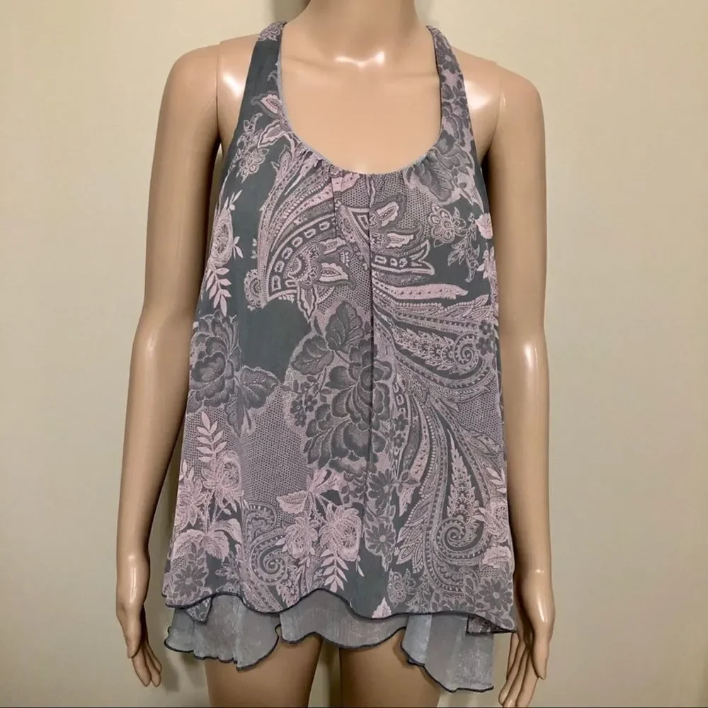 Print Ruffled Racer Back Top - Picture 3 of 10